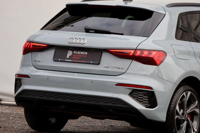 AUDI A3 Sportback 45 TFSIe S-Line - 245 pk **Head up / Camera / Trekhaak, Autobedrijf Ploemen Meerssen BV, Meerssen