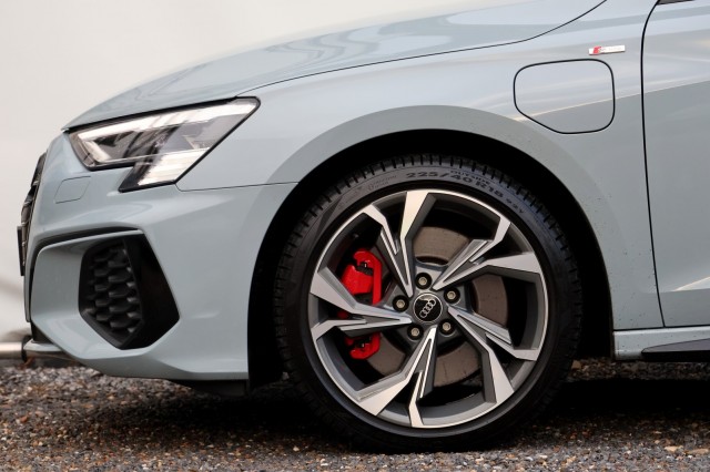 AUDI A3 Sportback 45 TFSIe S-Line - 245 pk **Head up / Camera / Trekhaak, Autobedrijf Ploemen Meerssen BV, Meerssen