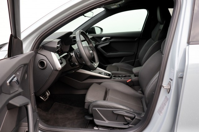 AUDI A3 Sportback 45 TFSIe S-Line - 245 pk **Head up / Camera / Trekhaak, Autobedrijf Ploemen Meerssen BV, Meerssen