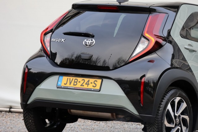 TOYOTA AYGO X 1.0 VVT-i MT Pulse - 72 pk **Bi-tone / Camera / Carplay, Autobedrijf Ploemen Meerssen BV, Meerssen