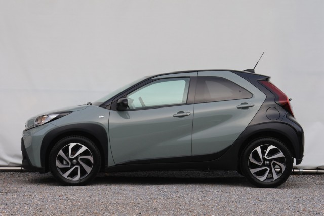 TOYOTA AYGO X 1.0 VVT-i MT Pulse - 72 pk **Bi-tone / Camera / Carplay, Autobedrijf Ploemen Meerssen BV, Meerssen