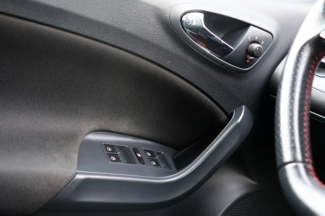 SEAT IBIZA 1.2 TSI FR - 105 pk **Xenon / 2e eig / NL Auto / Climate, Autobedrijf Ploemen Meerssen BV, Meerssen