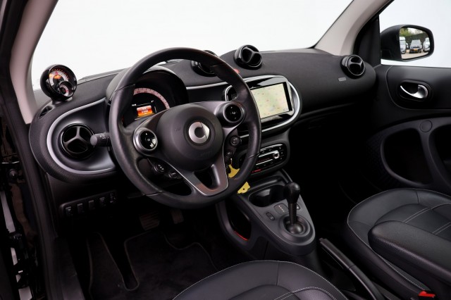 SMART FORTWO Cabrio EQ Business Solution 18 kWh - 82 pk **NAP / Leer / Navi, Autobedrijf Ploemen Meerssen BV, Meerssen
