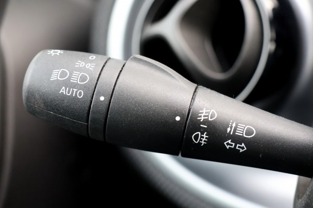 SMART FORTWO Cabrio EQ Business Solution 18 kWh - 82 pk **NAP / Leer / Navi, Autobedrijf Ploemen Meerssen BV, Meerssen