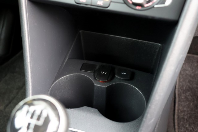 VOLKSWAGEN POLO 1.2 TSI Comfortline - 90 pk **Airco / Bluetooth, Autobedrijf Ploemen Meerssen BV, Meerssen