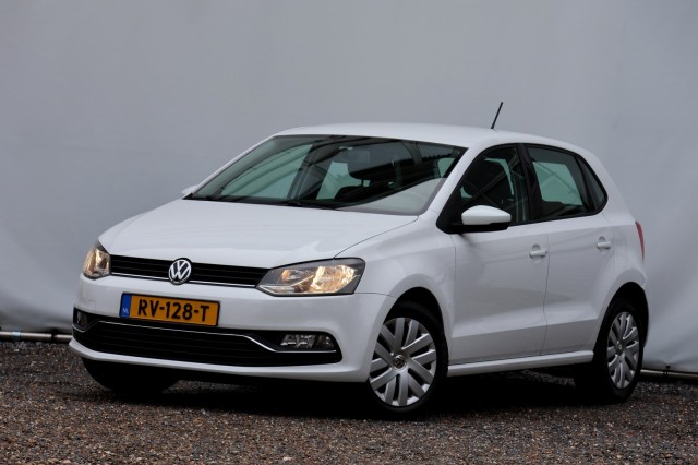 VOLKSWAGEN POLO 1.2 TSI Comfortline - 90 pk **Airco / Bluetooth, Autobedrijf Ploemen Meerssen BV, Meerssen