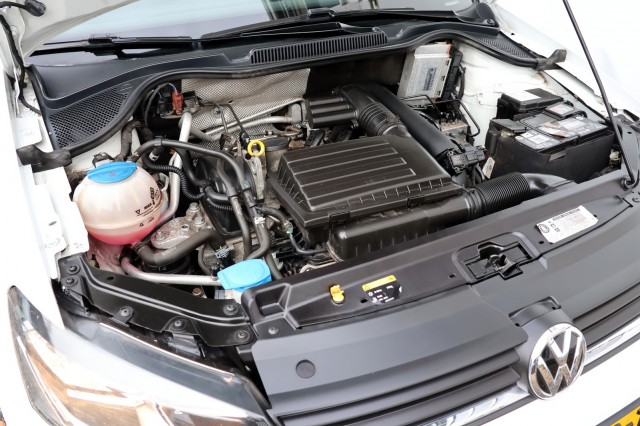 VOLKSWAGEN POLO 1.2 TSI Comfortline - 90 pk **Airco / Bluetooth, Autobedrijf Ploemen Meerssen BV, Meerssen