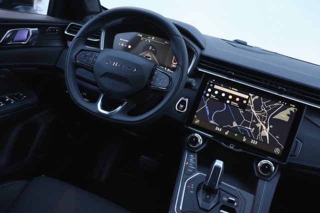 LYNK EN CO 01 1.5 Plug-in Hybrid - 261 pk **Donkere hemel / Pano / 360 camera , Autobedrijf Ploemen Meerssen BV, Meerssen