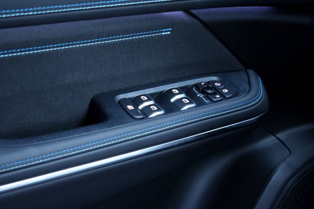 LYNK EN CO 01 1.5 Plug-in Hybrid - 261 pk **Donkere hemel / Pano / 360 camera , Autobedrijf Ploemen Meerssen BV, Meerssen