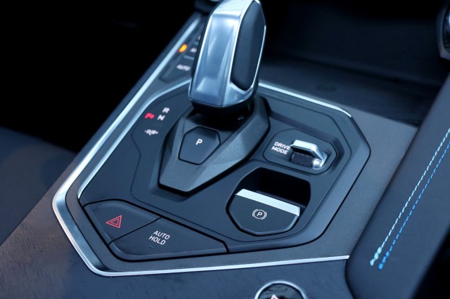 LYNK EN CO 01 1.5 Plug-in Hybrid - 261 pk **Donkere hemel / Pano / 360 camera , Autobedrijf Ploemen Meerssen BV, Meerssen