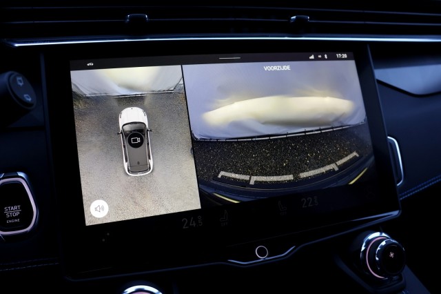 LYNK EN CO 01 1.5 Plug-in Hybrid - 261 pk **Donkere hemel / Pano / 360 camera , Autobedrijf Ploemen Meerssen BV, Meerssen