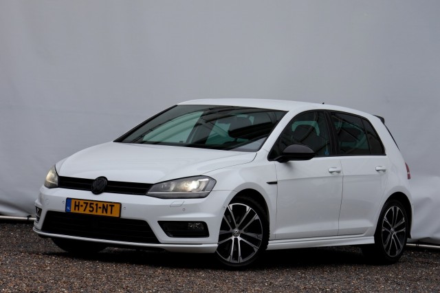VOLKSWAGEN GOLF 1.4 TSI DSG R-Line - 125 pk **Camera / Xenon / Navi / Keyless, Autobedrijf Ploemen Meerssen BV, Meerssen