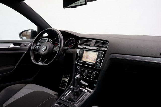 VOLKSWAGEN GOLF 1.4 TSI DSG R-Line - 125 pk **Camera / Xenon / Navi / Keyless, Autobedrijf Ploemen Meerssen BV, Meerssen