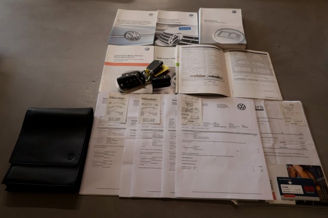 VOLKSWAGEN GOLF 1.4 TSI DSG R-Line - 125 pk **Camera / Xenon / Navi / Keyless, Autobedrijf Ploemen Meerssen BV, Meerssen