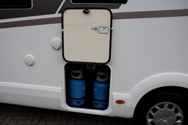 MCLOUIS Carat 473 Automaat - 155 pk **Half integraal / 5 slaap, Autobedrijf Ploemen Meerssen BV, Meerssen