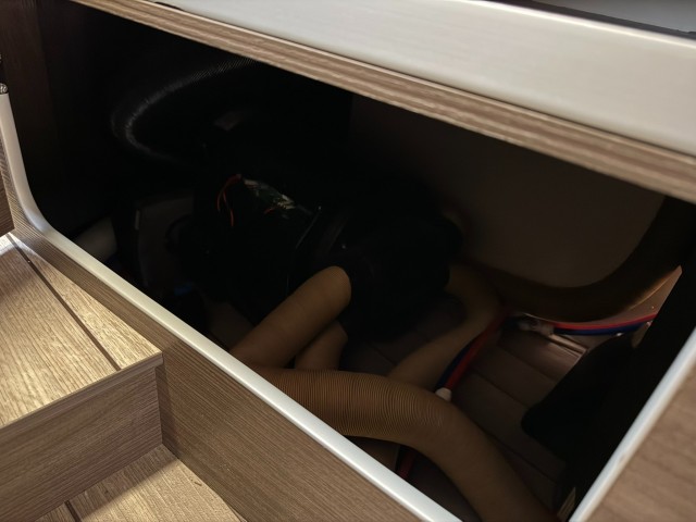 MCLOUIS Carat 473 Automaat - 155 pk **Half integraal / 5 slaap, Autobedrijf Ploemen Meerssen BV, Meerssen