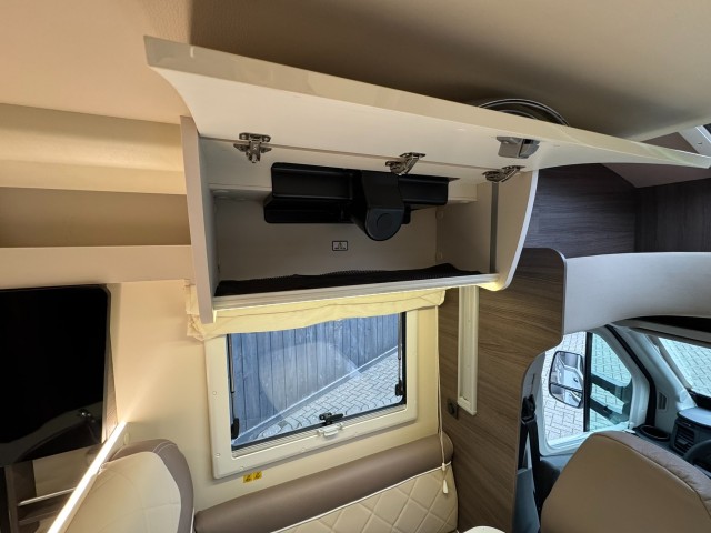 MCLOUIS Carat 473 Automaat - 155 pk **Half integraal / 5 slaap, Autobedrijf Ploemen Meerssen BV, Meerssen