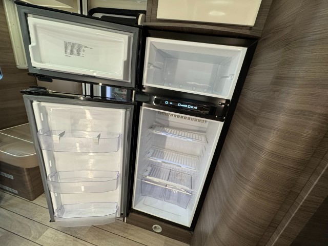 MCLOUIS Carat 473 Automaat - 155 pk **Half integraal / 5 slaap, Autobedrijf Ploemen Meerssen BV, Meerssen