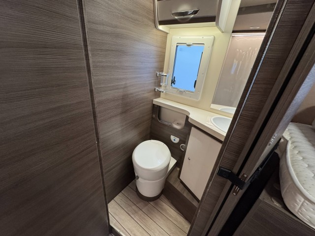 MCLOUIS Carat 473 Automaat - 155 pk **Half integraal / 5 slaap, Autobedrijf Ploemen Meerssen BV, Meerssen