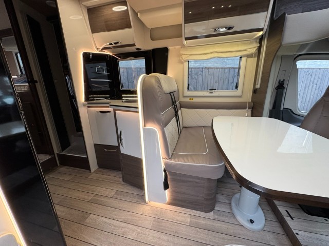 MCLOUIS Carat 473 Automaat - 155 pk **Half integraal / 5 slaap, Autobedrijf Ploemen Meerssen BV, Meerssen