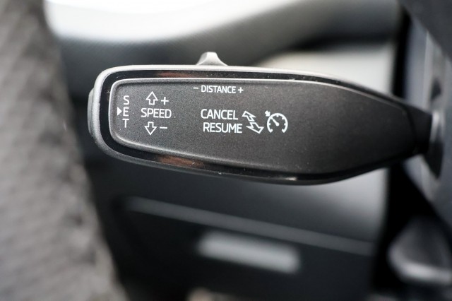 SKODA KODIAQ 1.5 TSI PHEV Sportline Business - 204 pk **Trekhaak / DCC / Steel Grey, Autobedrijf Ploemen Meerssen BV, Meerssen