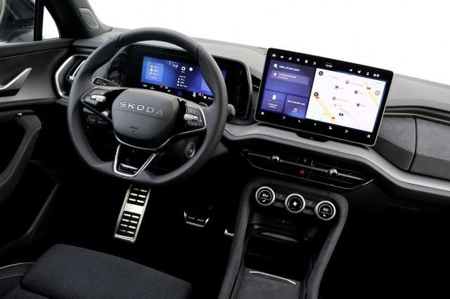 SKODA KODIAQ 1.5 TSI PHEV Sportline Business - 204 pk **Trekhaak / DCC / Steel Grey, Autobedrijf Ploemen Meerssen BV, Meerssen