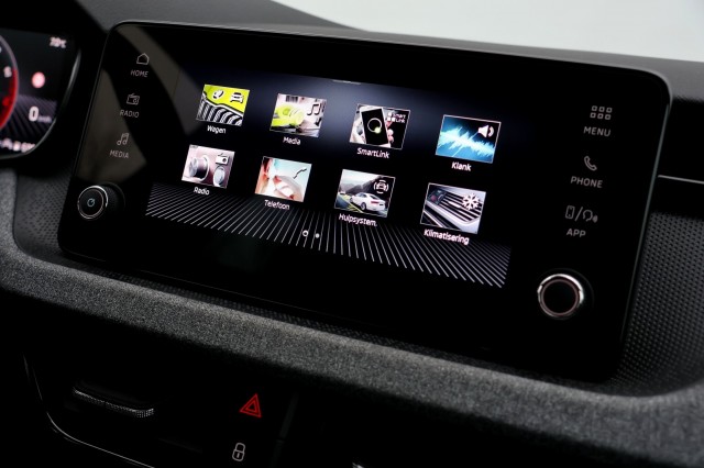 SKODA KAMIQ 1.0 TSI DSG Selection - 116 pk **Camera / Full Link / PDC, Autobedrijf Ploemen Meerssen BV, Meerssen