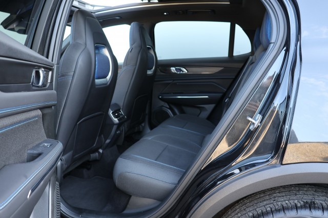 LYNK EN CO 01 1.5 Plug-in Hybrid - 261 pk **Donkere hemel / Pano / 360 camera, Autobedrijf Ploemen Meerssen BV, Meerssen