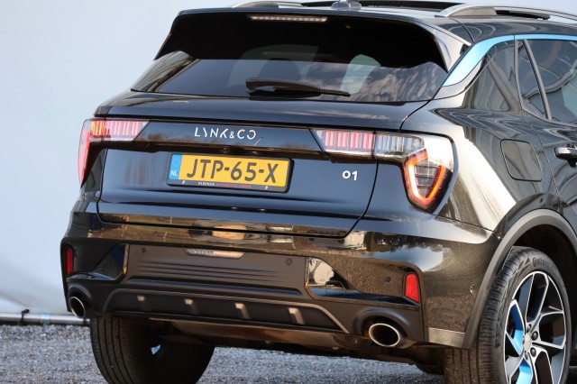 LYNK EN CO 01 1.5 Plug-in Hybrid - 261 pk **Donkere hemel / Pano / 360 camera, Autobedrijf Ploemen Meerssen BV, Meerssen