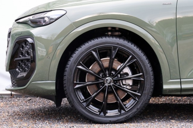 AUDI Q5 2.0 TFSI e-Hybrid S Edition  - 299 pk **Lucht / Pano / Trekhaak, Autobedrijf Ploemen Meerssen BV, Meerssen