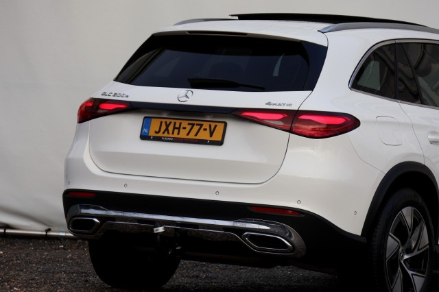 MERCEDES-BENZ GLC-KLASSE 300e 4Matic Luxury Line - 313 pk, Autobedrijf Ploemen Meerssen BV, Meerssen