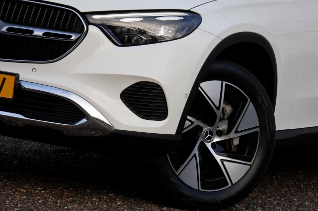 MERCEDES-BENZ GLC-KLASSE 300e 4Matic Luxury Line - 313 pk, Autobedrijf Ploemen Meerssen BV, Meerssen