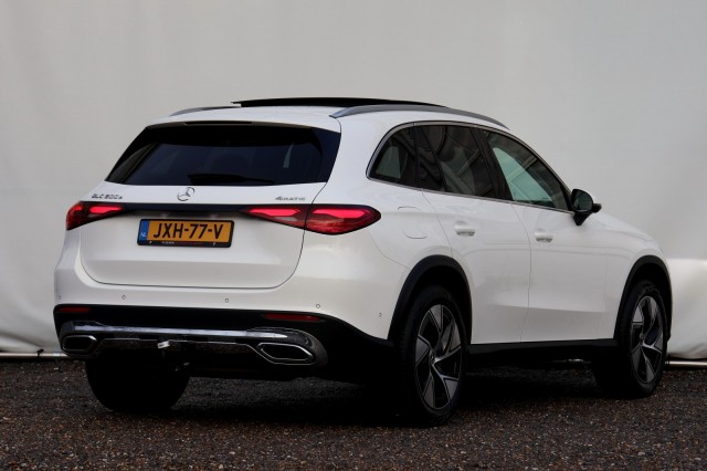 MERCEDES-BENZ GLC-KLASSE 300e 4Matic Luxury Line - 313 pk, Autobedrijf Ploemen Meerssen BV, Meerssen