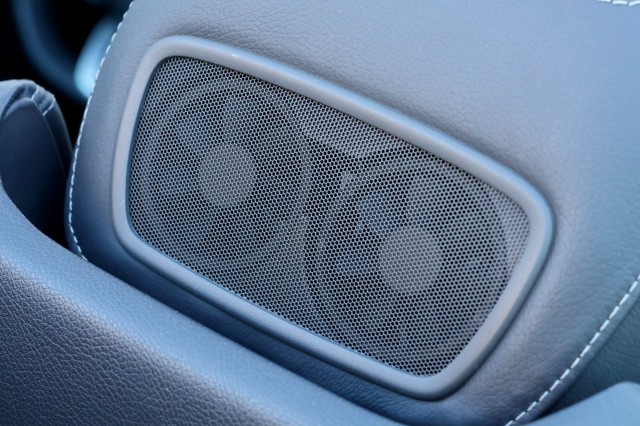 MERCEDES-BENZ C-KLASSE Cabrio AMG Line - 183 pk **Stoelventilatie / Leer / Camera, Autobedrijf Ploemen Meerssen BV, Meerssen