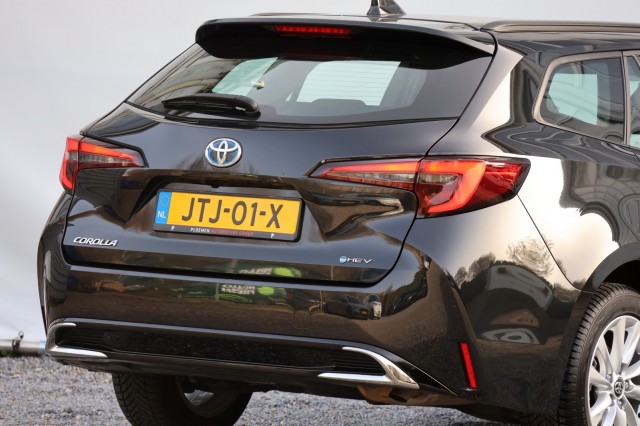 TOYOTA COROLLA HYBRID 140 BUSINESS, Autobedrijf Ploemen Meerssen BV, Meerssen