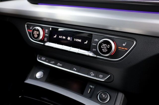 AUDI Q5 SPORTBACK 55 TFSIe Quattro S Edition Competition - 367 pk **Pano / Lucht / Trekhaak, Autobedrijf Ploemen Meerssen BV, Me