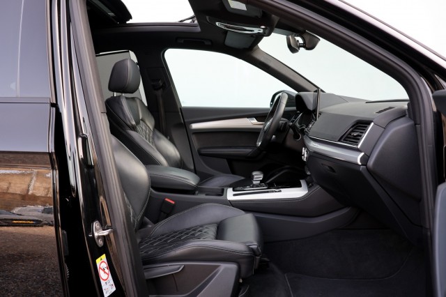AUDI Q5 SPORTBACK 55 TFSIe Quattro S Edition Competition - 367 pk **Pano / Lucht / Trekhaak, Autobedrijf Ploemen Meerssen BV, Me