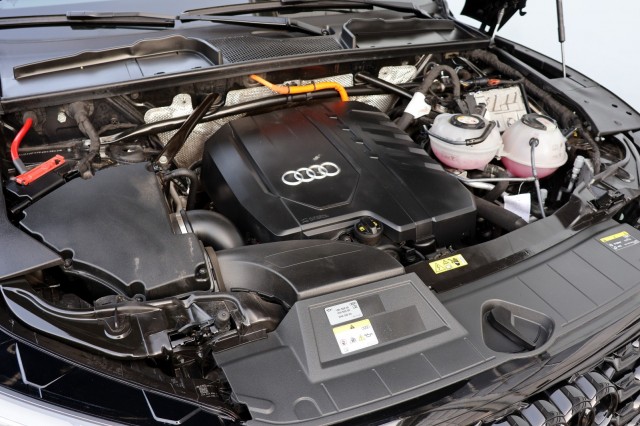 AUDI Q5 SPORTBACK 55 TFSIe Quattro S Edition Competition - 367 pk **Pano / Lucht / Trekhaak, Autobedrijf Ploemen Meerssen BV, Me