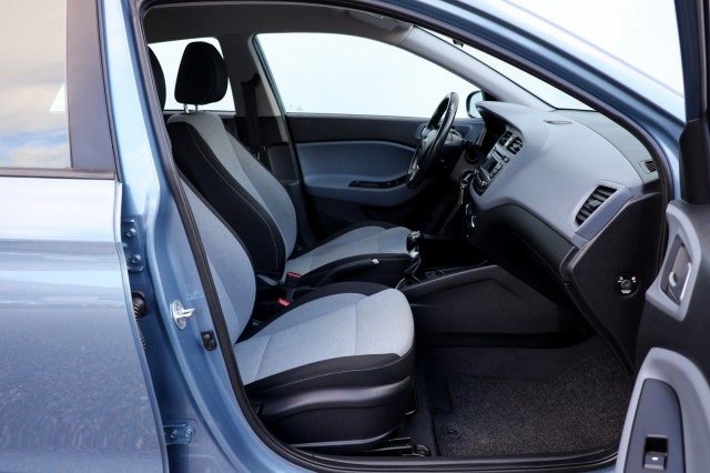HYUNDAI I20 1.2 HP I-MOTION / Airco  / Bluetooth / Lane assist, Autobedrijf Ploemen Meerssen BV, Meerssen