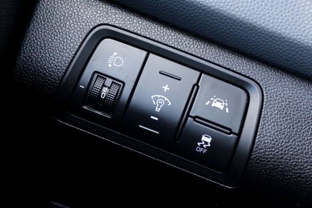 HYUNDAI I20 1.2 HP I-MOTION / Airco  / Bluetooth / Lane assist, Autobedrijf Ploemen Meerssen BV, Meerssen