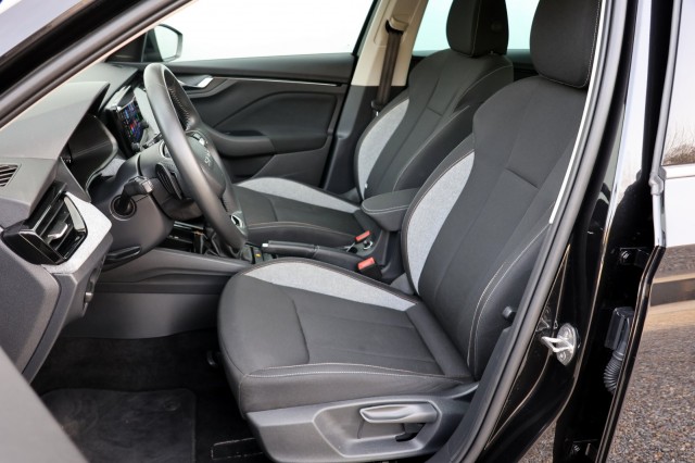 SKODA KAMIQ 1.0 TSI DSG Selection - 116 pk **Camera / Full Link / PDC, Autobedrijf Ploemen Meerssen BV, Meerssen