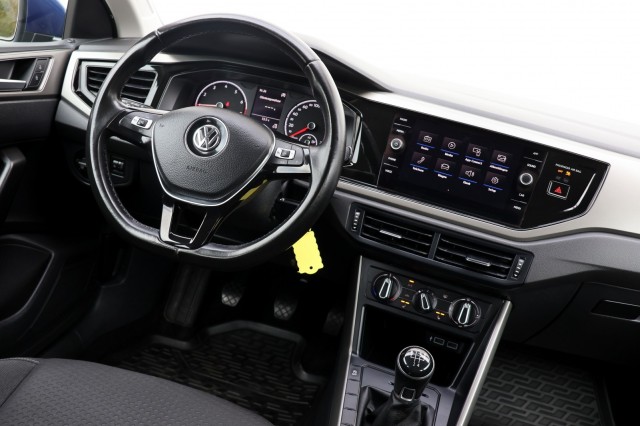 VOLKSWAGEN POLO 1.0 TSI Comfortline / PDC / Carplay / Stoelverwarming , Autobedrijf Ploemen Meerssen BV, Meerssen
