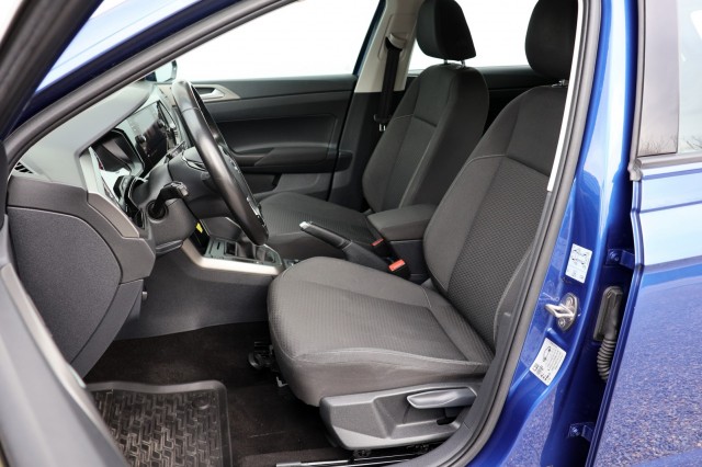 VOLKSWAGEN POLO 1.0 TSI Comfortline / PDC / Carplay / Stoelverwarming , Autobedrijf Ploemen Meerssen BV, Meerssen