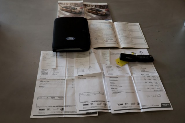 FORD B-MAX 1.0 Ecoboost / TITANIUM / Camera / Led /, Autobedrijf Ploemen Meerssen BV, Meerssen