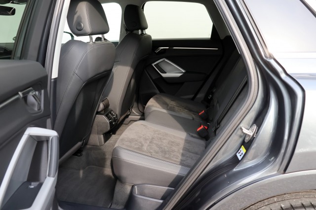 AUDI Q3 35 TFSI S-Tronic S Line - 150 pk , Autobedrijf Ploemen Meerssen BV, Meerssen