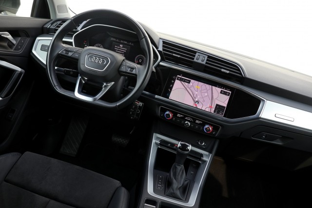 AUDI Q3 35 TFSI S-Tronic S Line - 150 pk , Autobedrijf Ploemen Meerssen BV, Meerssen