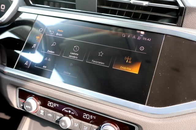 AUDI Q3 35 TFSI S-Tronic S Line - 150 pk , Autobedrijf Ploemen Meerssen BV, Meerssen