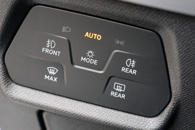 SEAT LEON 1.4 TSI eHybrid PHEV FR Business Intense - 204 pk **Pano / Trekhaak, Autobedrijf Ploemen Meerssen BV, Meerssen