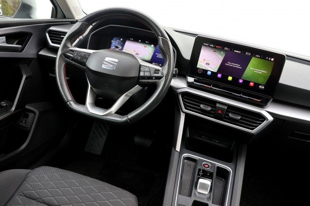 SEAT LEON 1.4 TSI eHybrid PHEV FR Business Intense - 204 pk **Pano / Trekhaak, Autobedrijf Ploemen Meerssen BV, Meerssen