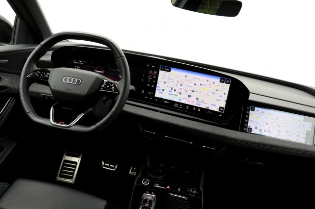 AUDI Q6 E-TRON S Edition Quattro 100 kWh - 388 pk **Pano / Head up / Lucht / Bang Olufsen, Autobedrijf Ploemen Meerssen BV, Meer